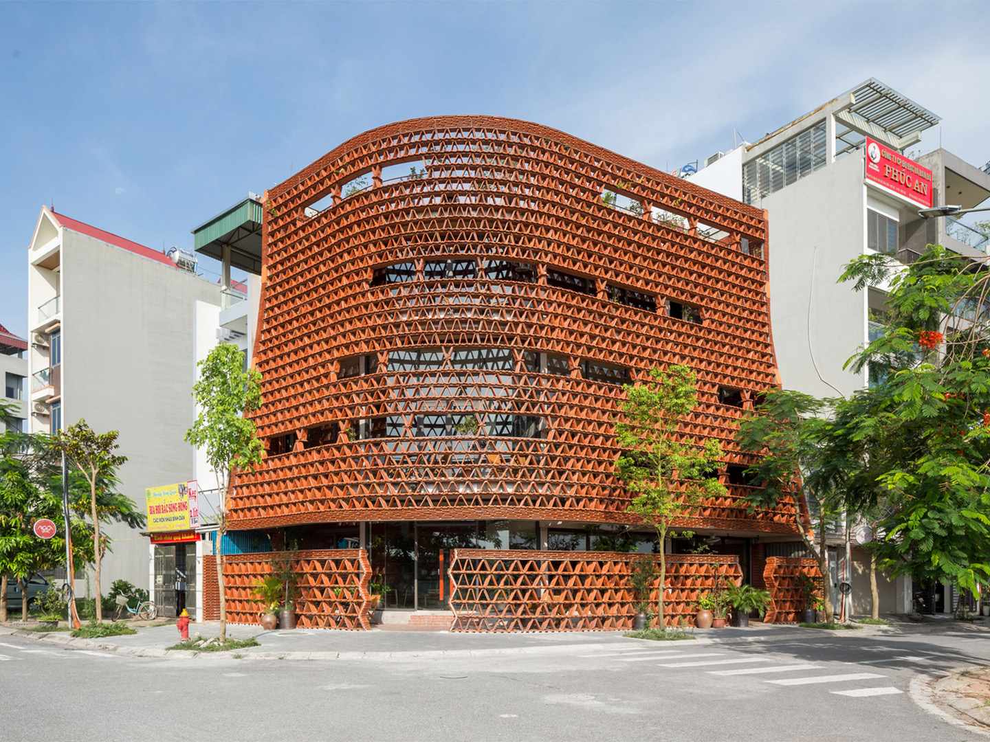 Ngói Space in Vietnam near Nahoi designed by H&P Architects