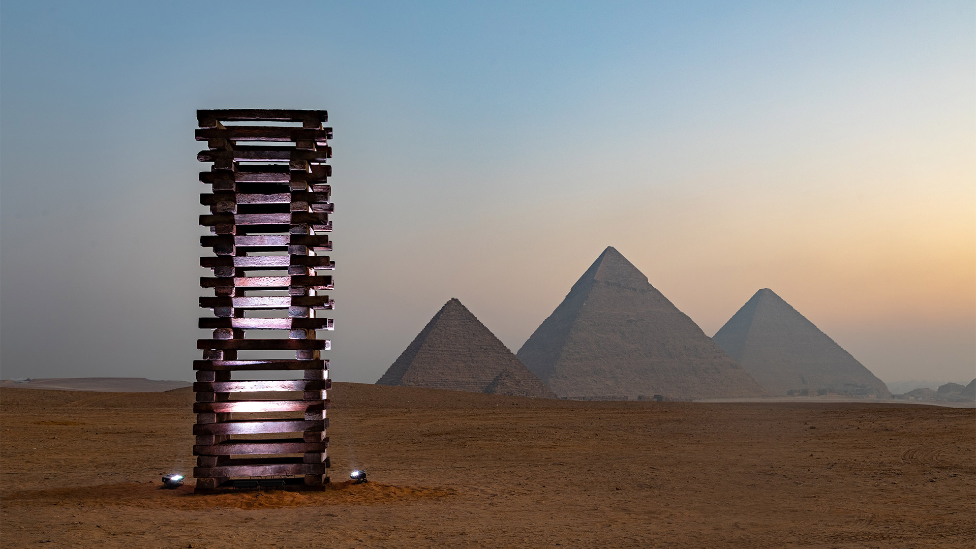 Daily Architecture News The first art exhibition at Egypt’s Giza Pyramids in 4500 years